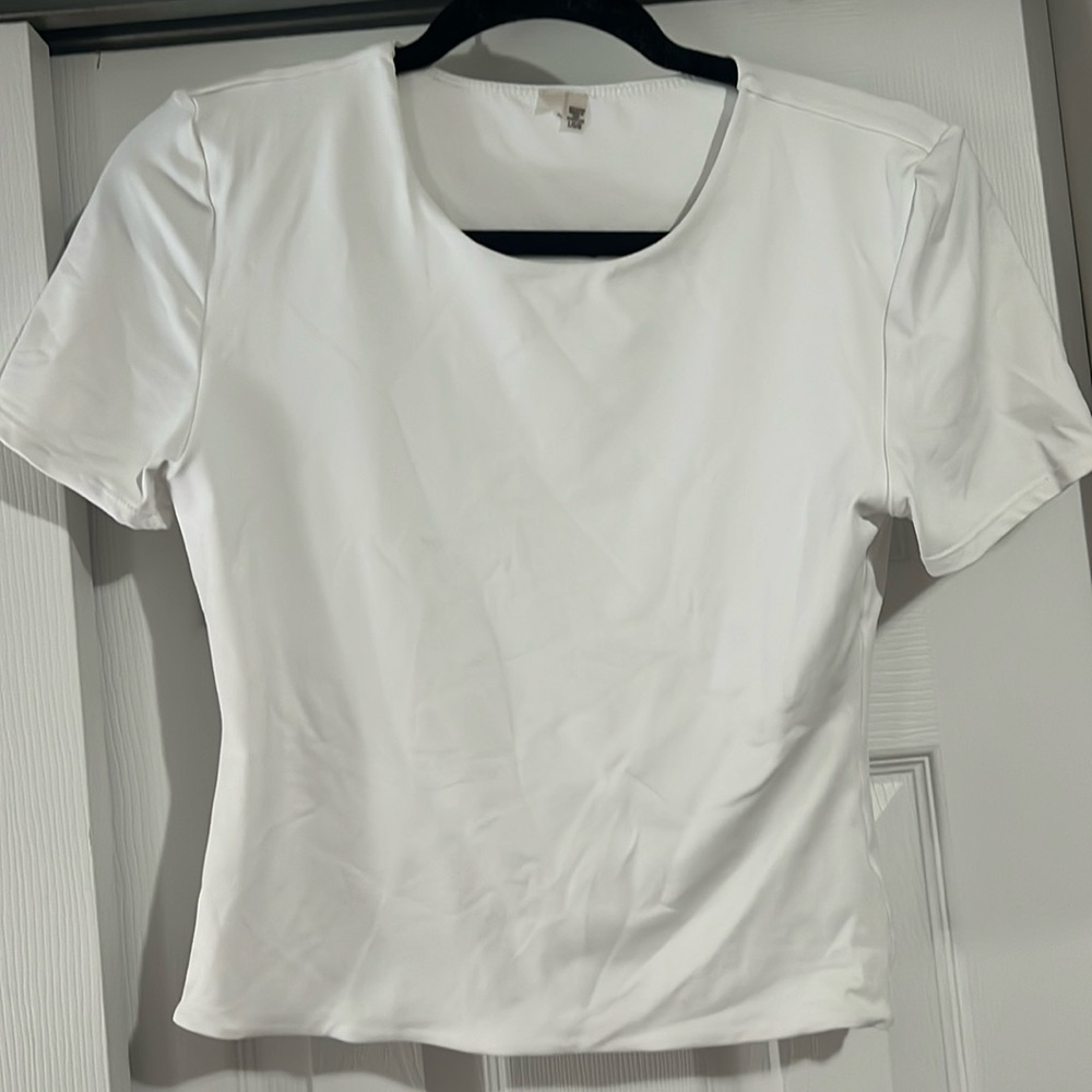 Second Skin by RD fitted tee size L